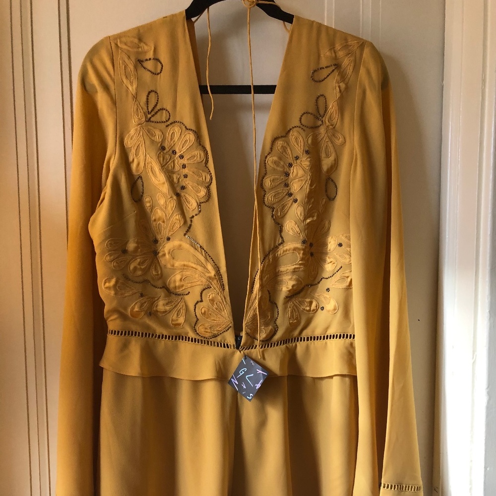 *Brand New* NASTY GAL Yellow Romper/Jumper Shorts - Picture 1 of 2